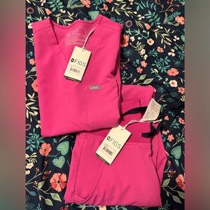 FIGS scrub SET. NEW WITH TAGS